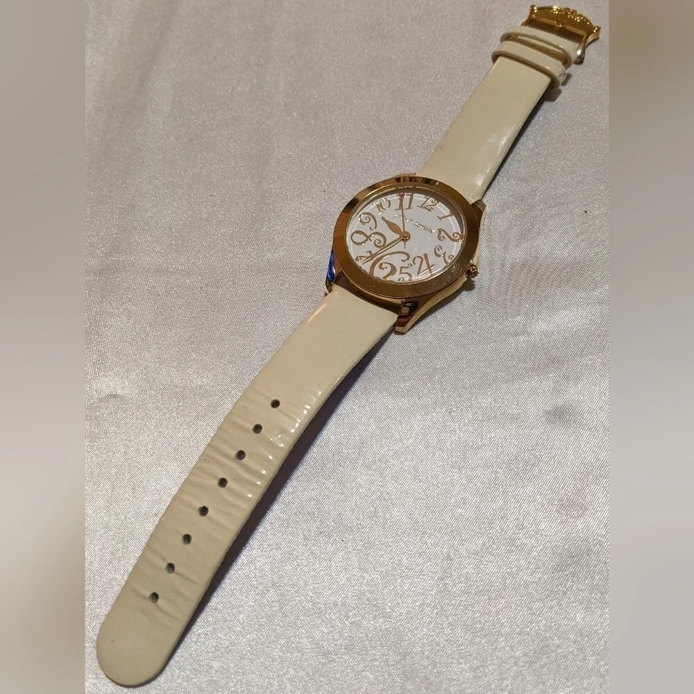 Betsey Johnson Quartz Analog Ladies Watch Gold Tone BJ2137 Patent Leather
